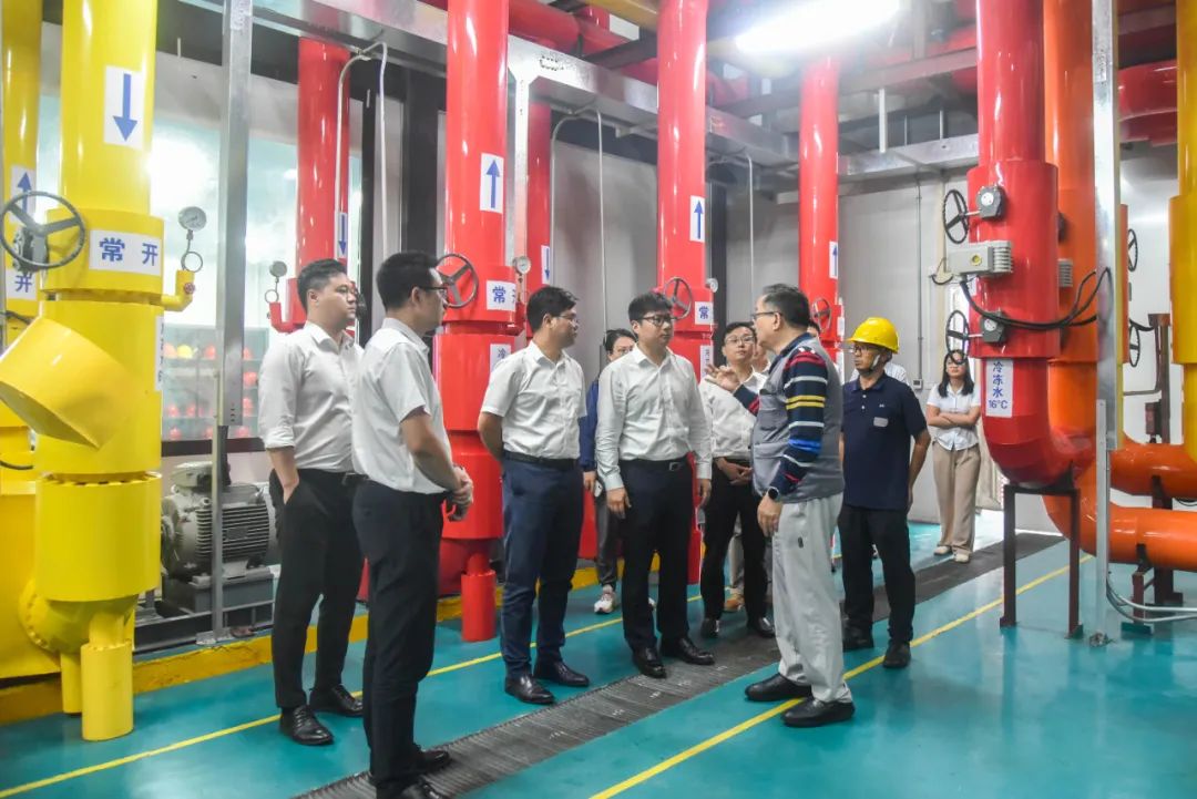 �Ӵ��л�ѧ�Ϸ���Ͷ��������һ��ݰ��������ʱ���н���